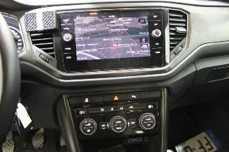 Volkswagen T-Roc  picture 13