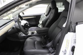 Tesla Model 3  picture 11