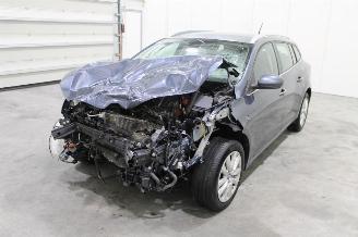 Damaged car Renault Mégane Megane 2023/6