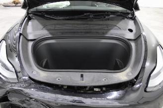 Tesla Model Y  picture 16