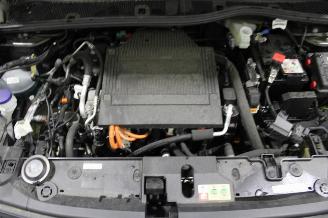 Peugeot 208  picture 13