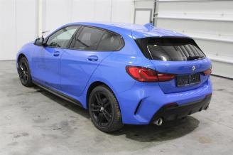 BMW 1-serie 118 picture 4