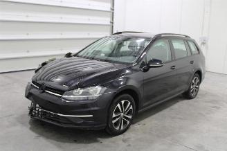 Volkswagen Golf  picture 1