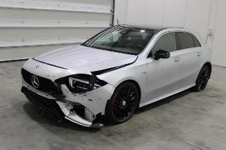 krockskadad bil auto Mercedes A-klasse A 250 2019/10