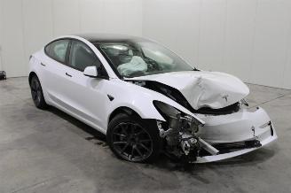 Tesla Model 3  picture 2