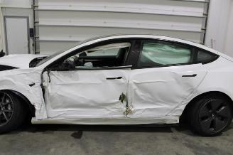 Tesla Model 3  picture 7