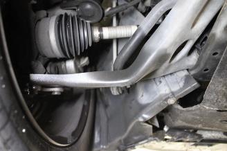 Peugeot 208  picture 16