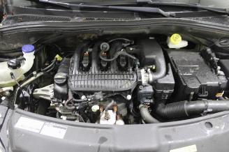 Peugeot 208  picture 14