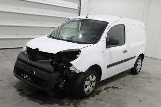 Vaurioauto  passenger cars Renault Kangoo  2020/8