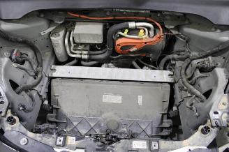 Tesla Model Y  picture 13