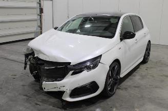 damaged passenger cars Peugeot 308  2020/8