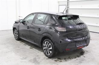 Peugeot 208  picture 4