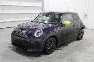 skadebil auto Mini Cooper  2023/4