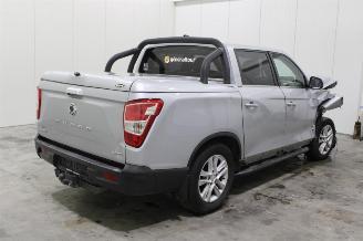 Ssang yong Musso  picture 3