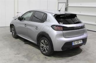 Peugeot 208  picture 4