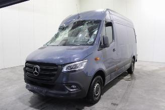 Vaurioauto  passenger cars Mercedes Sprinter  2024/8