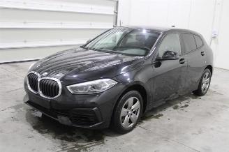 damaged passenger cars BMW 1-serie 116 2024/4