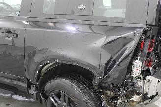 Land Rover Defender  picture 5