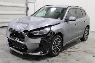damaged passenger cars BMW iX1  2025/4