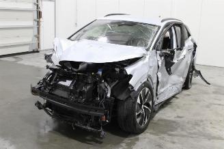 damaged passenger cars Volkswagen ID.4  2024/9