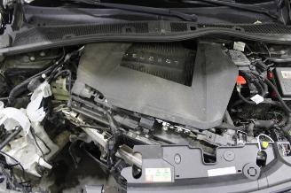 Peugeot 208  picture 14