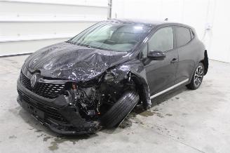 skadebil auto Renault Clio  2025/8