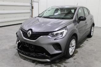 Vaurioauto  passenger cars Renault Captur  2022/5