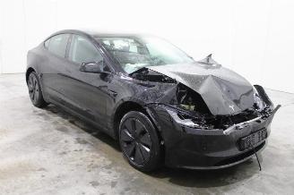 Tesla Model 3  picture 2