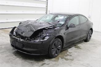 damaged passenger cars Tesla Model 3  2023/11