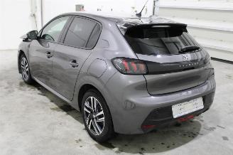 Peugeot 208  picture 4