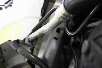 Peugeot 208  picture 19