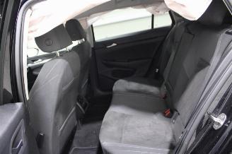 Volkswagen Golf  picture 9