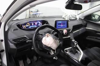 Peugeot 5008  picture 9