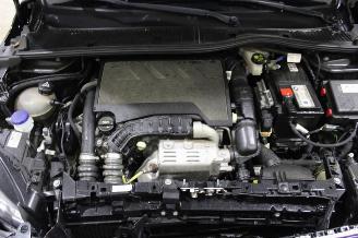 Peugeot 208  picture 15