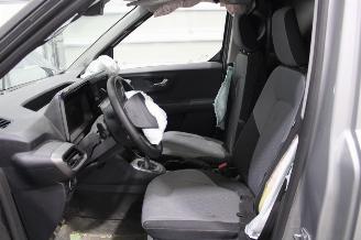 Ford Transit Courier Van Transit Courier picture 9