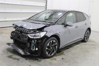 skadebil auto Volkswagen ID.3  2021/2