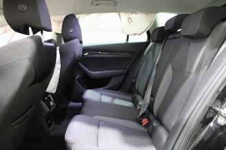 Skoda Octavia  picture 12