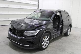 skadebil auto Volkswagen Tiguan  2022/6