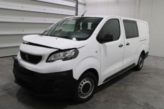 Damaged car Peugeot Expert  2019/11