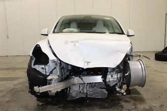 Tesla Model Y  picture 5