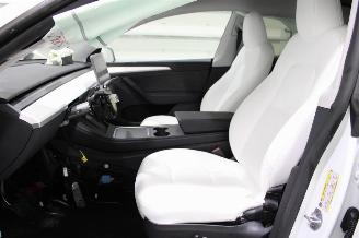 Tesla Model Y  picture 12