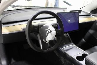 Tesla Model 3  picture 10