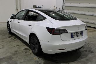 Tesla Model 3  picture 4