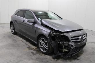 Mercedes A-klasse A 200 picture 2