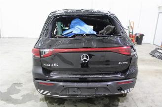 Mercedes EQB  picture 8