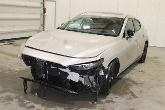 skadebil auto Mazda 3  2024/4