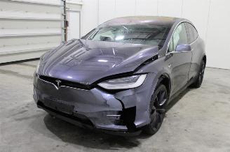 damaged passenger cars Tesla Model X  2020/12
