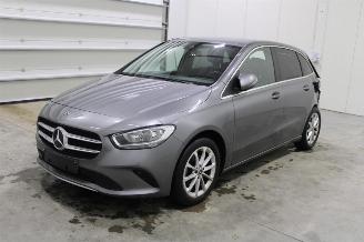 Vrakbiler auto Mercedes B-klasse B 180 2019/9