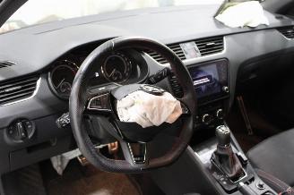 Skoda Octavia  picture 10