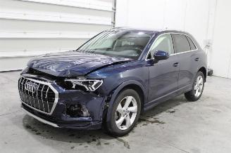 Audi Q3  picture 1